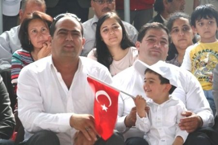 Yılsonu şenliğinde palyaço sürprizi