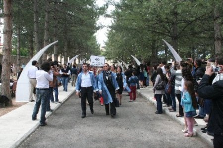 YÖK Başkanı Çetinsaya: Üniversitelerin bir fonksiyonu da topluma hizmet