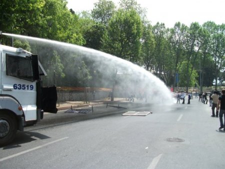 Yök Müdahalesinde 10 Öğrenci Gözaltına Alındı