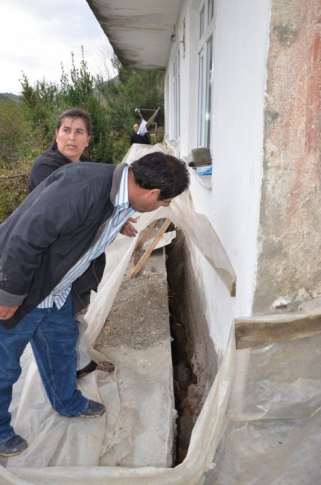Yol çalışması, heyelan kâbusuna yolaçtı (Özel)