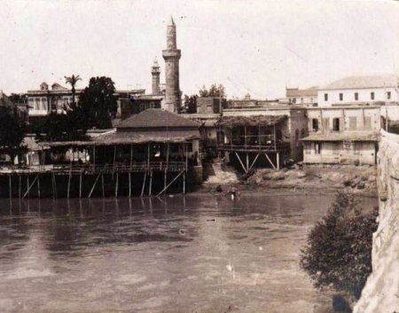 'Yol genişlesin' diye yıkılan tarihi cami yeniden ayağa kaldırılacak