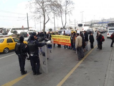 Yol kapatan işçilere müdahale