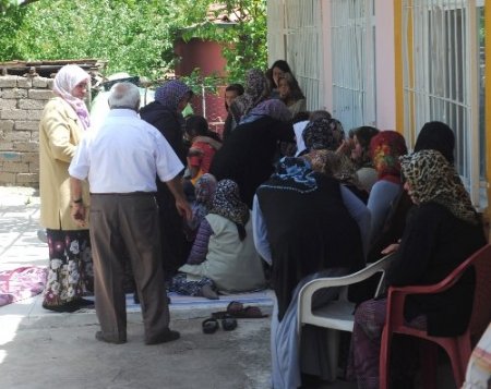 Yol kavgası ölümle bitti