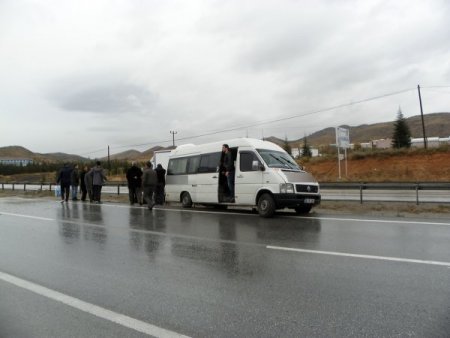 Yolcu minibüsü kaza yaptı: 6 yaralı