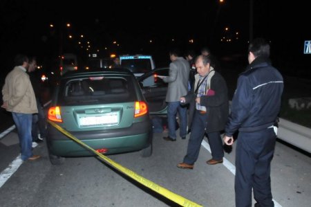 Yolda giderken fenalaştı, otomobilini durdurduktan sonra öldü