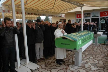 Yönetmen Abdülkani Sarı son yolculuğuna uğurlandı