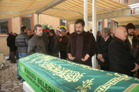 Yönetmen Abdülkani Sarı son yolculuğuna uğurlandı