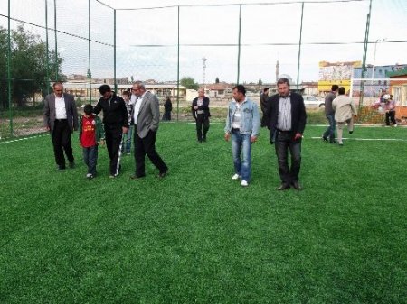 Yörükoğlu Halı Saha törenle hizmete açıldı