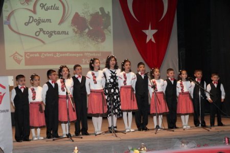 Yozgat Çocuk Yuvası Öğrencilerinin Hazırladığı Program Beğenildi