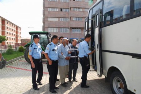 Yozgat Emniyeti, 13 Traktörü Çalan Hırsızlık Şebekesini Çökertti