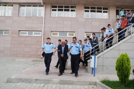 Yozgat Emniyeti, 13 Traktörü Çalan Hırsızlık Şebekesini Çökertti