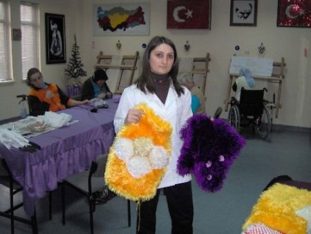 Yozgat Özürlüler Bakım Ve Rehabilitasyon Merkezi'nde Kalan Özürlülerden Kurslara İlgi