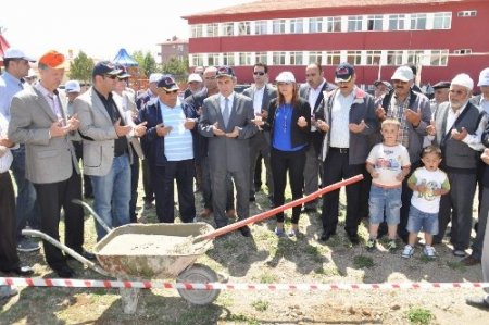 Yozgat’ın Esenli beldesi kapalı spor salonuna kavuşacak