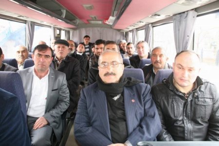 Yozgatlı çiftçiler traktör fabrikasını gezmeye gitti