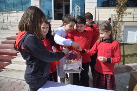 Yozgatlı öğrenciler Suriyeli mültecilere harçlıklarını yolladı