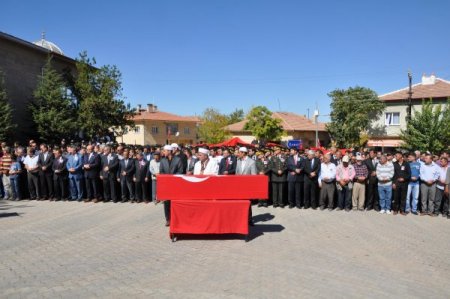 Yozgatlılar şehitlerini dualarla son yolculuğuna uğurladı
