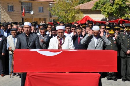 Yozgatlılar şehitlerini dualarla son yolculuğuna uğurladı