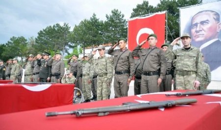 Yozgat’ta 18 engelli, bir günlüğüne asker oldu