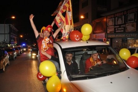 Yozgat’ta Galatasaray’ın şampiyonluğu coşkuyla kutlandı