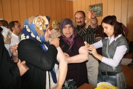 Yozgat'ta Hacı Adayları Kabe Maketi Etrafında Tavaf Yaptı