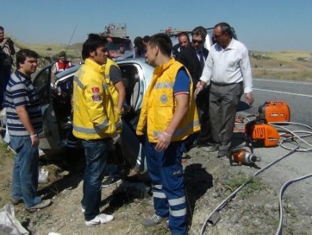 Yozgat’ta iki otomobil kafa kafaya çarpıştı: 2 ölü, 5 yaralı
