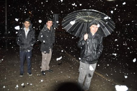 Yozgat’ta lapa lapa kar yağışı