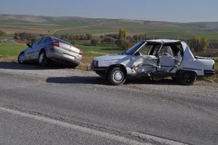 Yozgat'ta Trafik Kazası: 4 Kişi Yaralandı