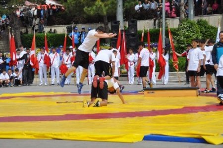 Yozgat’ta yuva çocuklarının gösterileri beğenildi