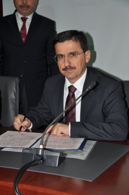 Yücel Boru, Gebze’ye Fen Lisesi Yaptıracak