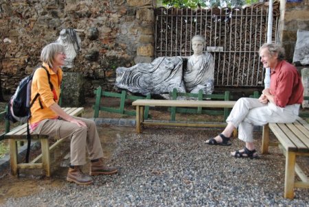 Yüksek gelire sahip yaşlı Rus turistler kışı geçirmek için Antalya'ya geliyor