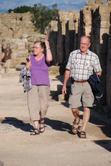 Yüksek gelire sahip yaşlı Rus turistler kışı geçirmek için Antalya'ya geliyor