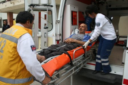 Yüksek Gerilim Hattına Kapılan 2 Kişi Ağır Yaralandı