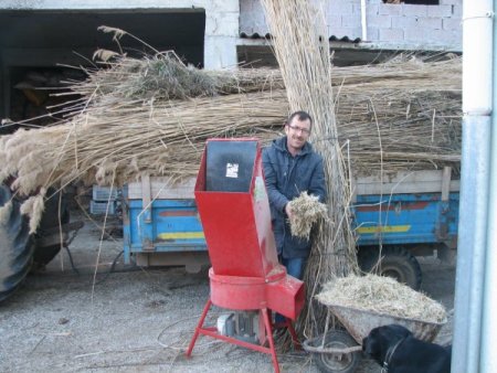 Yüksek saman fiyatları, çiftçiyi farklı arayışlara sürüklüyor