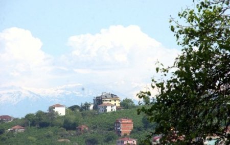 Yükseklerde kar, sahilde bahar var