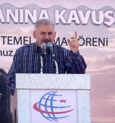 Yüksekova Havaalanının Temeli Atıldı