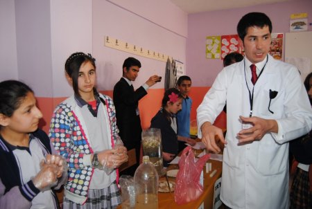 Yüksekova'da Bilim ve Teknoloji Şenliği