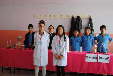 Yüksekova'da Bilim ve Teknoloji Şenliği