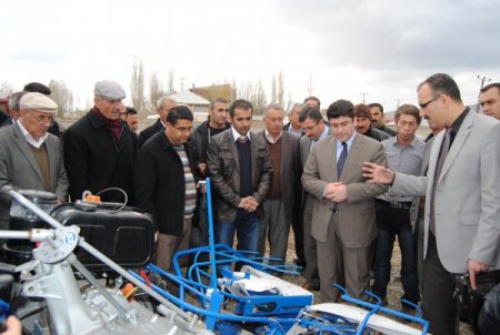 Yüksekovalı çiftçilere makine ve ekipman desteği