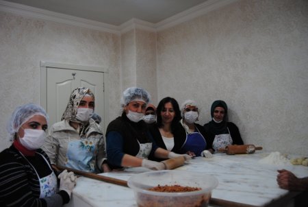 Yüksekovalı kadınların yeni gözde mekanı Aile Destek Merkezi