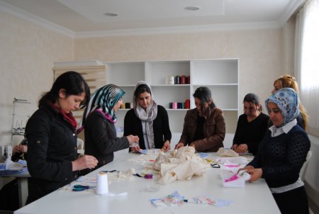 Yüksekovalı kadınların yeni gözde mekanı Aile Destek Merkezi