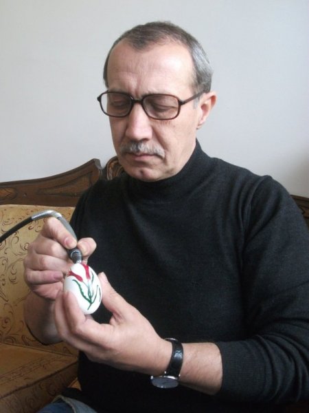 Yumurtadan sanat eseri yapıyor (Özel)