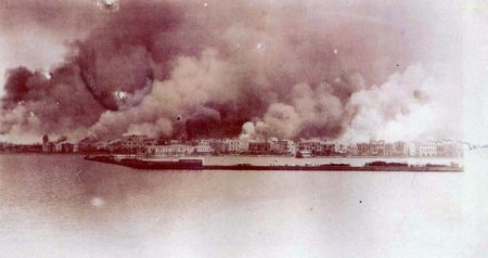 Yunan tarihçi: İzmir yangınını Türklerin çıkardığını ispatlayan bir belge yok