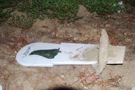 Yunanistan'da Şimdi De Mezarlık Provokasyonu