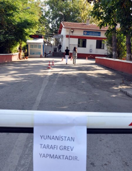 Yunanistan’daki grev sınır kapılarını boş bıraktı