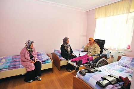 Yurdun dört bir yanından Başkent'e gelen hastaları Şefkatevleri ağırlıyor