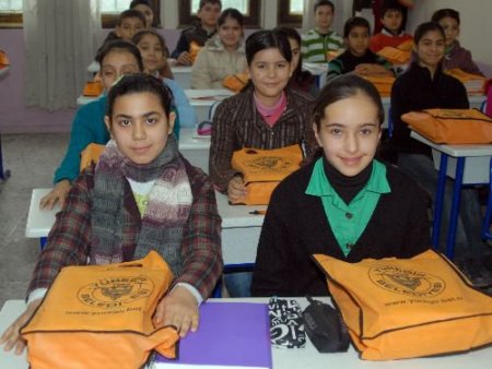 Yüreğir Belediyesi Fakir Öğrenciler İçin Ücretsiz Seviye Belirleme Sınavı Kursu Açtı