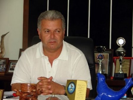 Yurt İnşaatı Bitmeyince Pansiyoncular Odalarını Öğrencilere Tahsis Etti