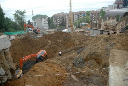 Yurt İnşaatında Toprak Altında Kalan İşçi Hayatını Kaybetti