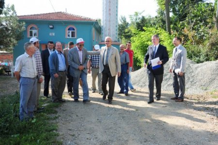 Yusuf Ziya Yılmaz, köy ve mahalle gezilerine devam etti