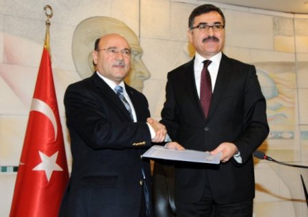 Yüzde 60 maaş zammını davul zurnayla kutladılar